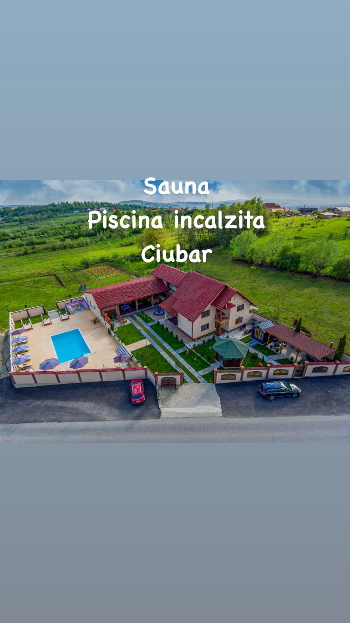 Pensiunea Adrian Novaci-Străini Esterno foto